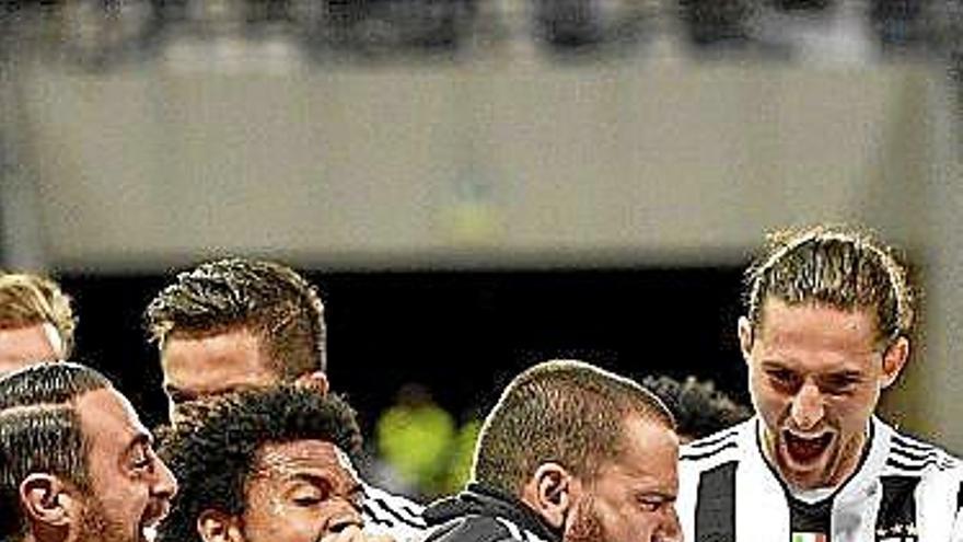 Juve y PSG se consuelan con la Copa