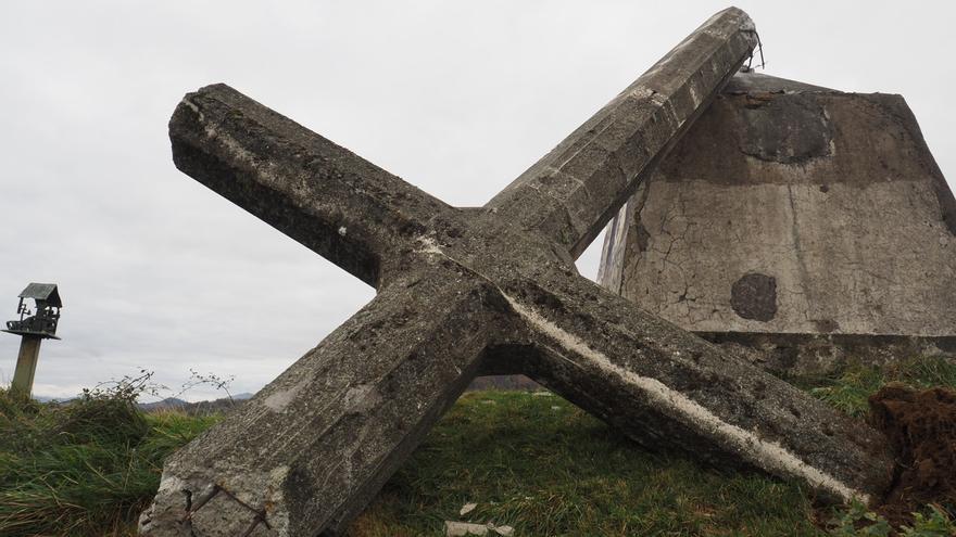 EH Bildu de Elgoibar se reafirma en que la cruz de Morkaiko es ilegal y vulnera la ley de Memoria Democrática