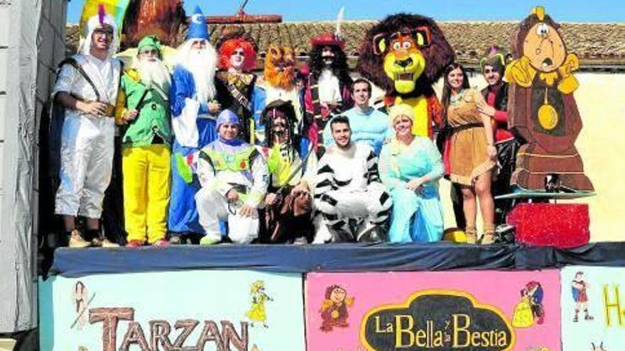 14 grupos y siete carrozas en Caparroso