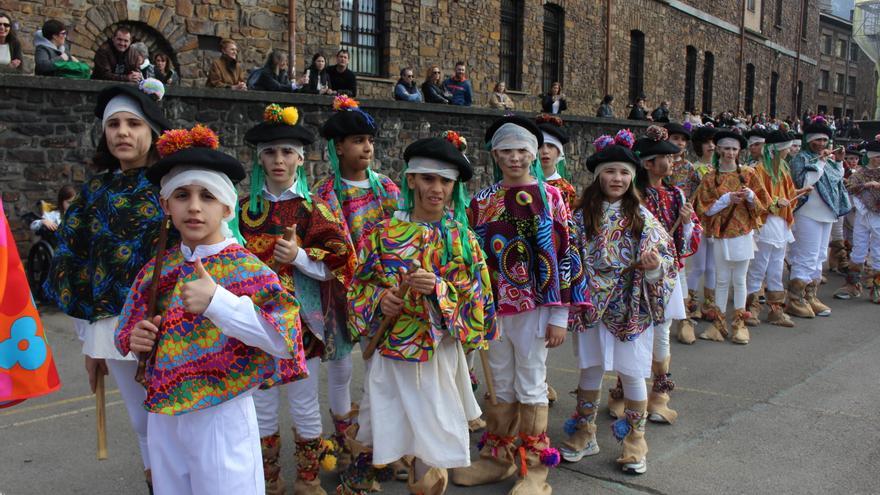 Inauteri Txikia con esencia oñatiarra