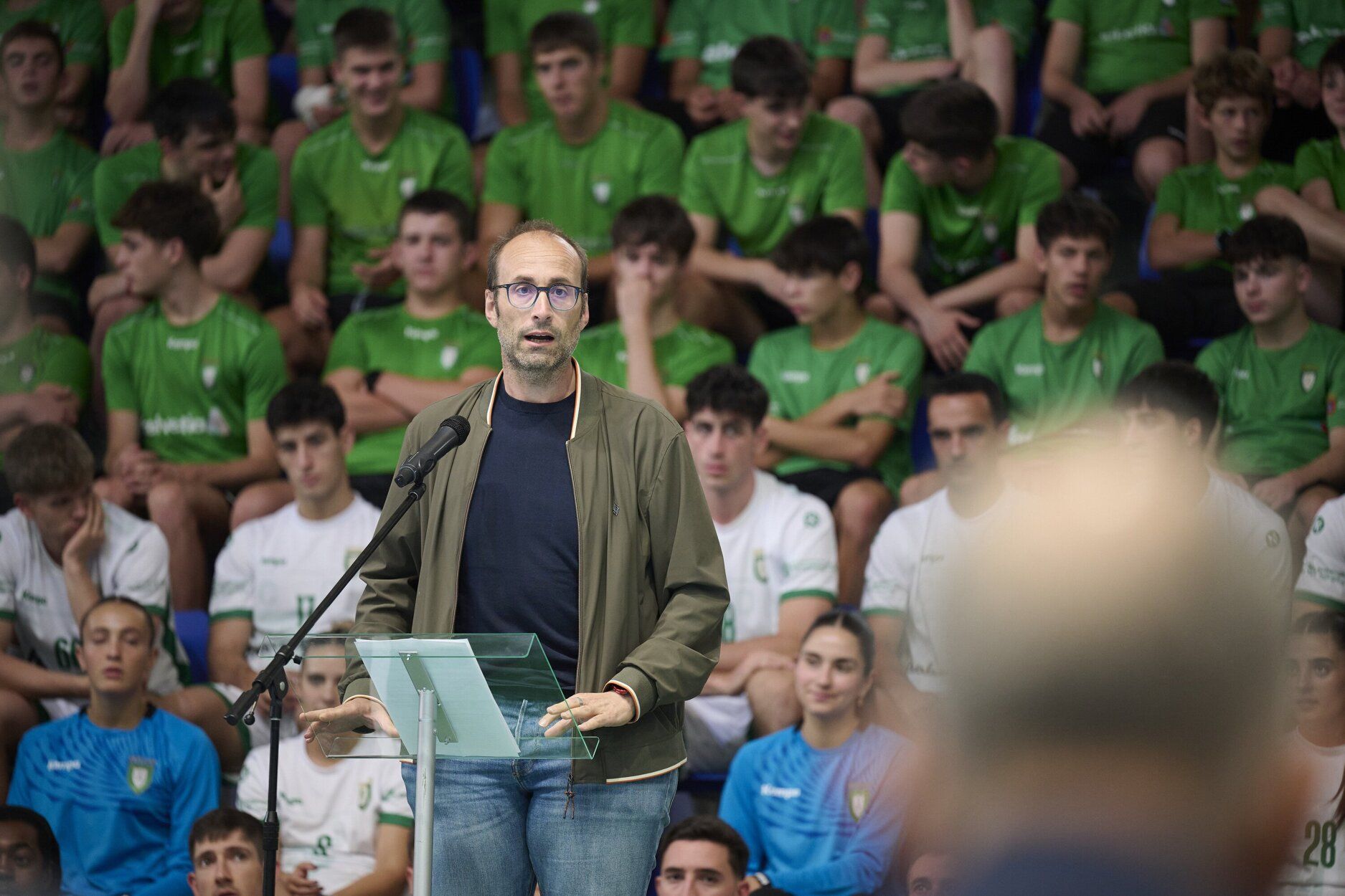 Fotos de la presentación de los equipos de Anaitasuna de balonmano