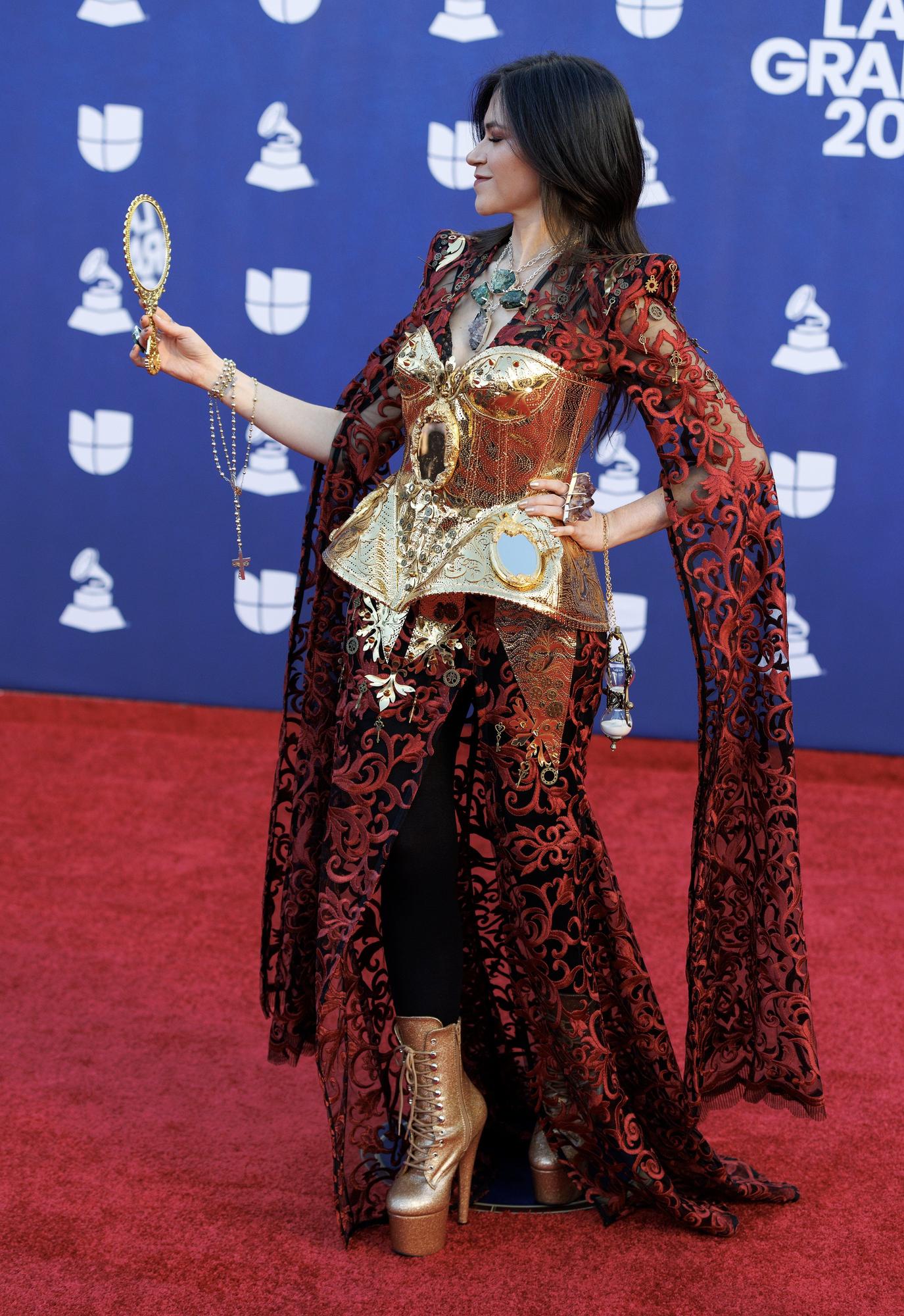 Las mejores fotos de la alfombra roja de los Latin Grammy 2025