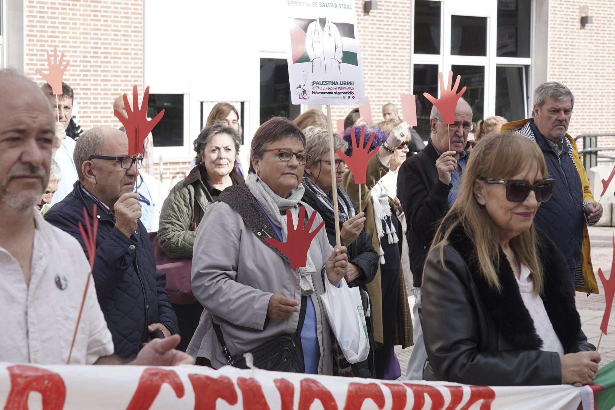 El Hospital de Cruces se manifiesta en favor de los sanitarios de Gaza