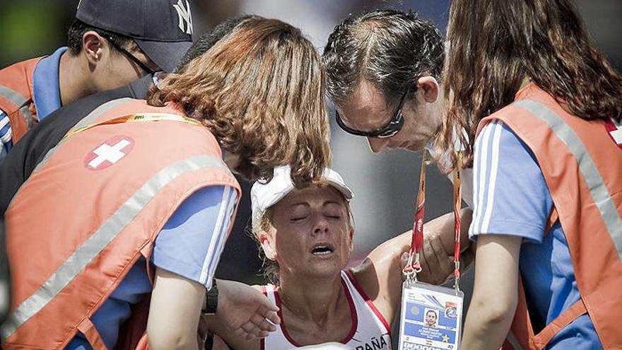 Kaniskina se ciñe la triple corona de la marcha