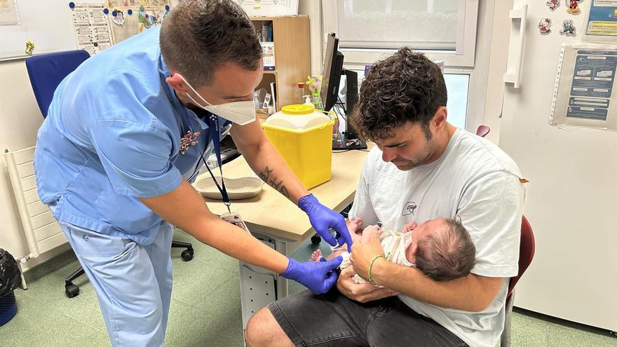 Osakidetzak 10.000 ume immunizatuko ditu martxora arte bronkiolitis akutuaren aurka