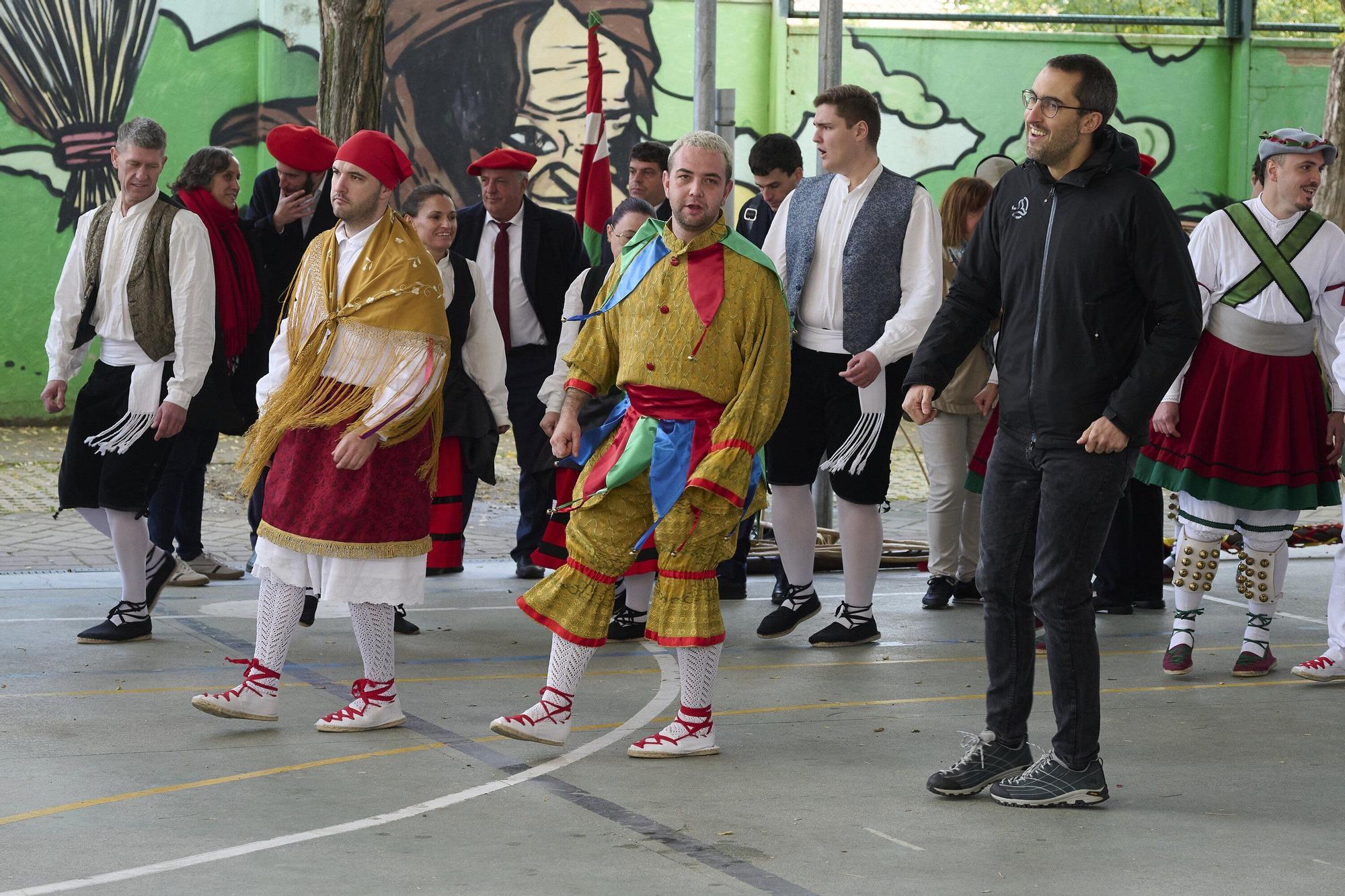 III Día del grupo de danzas Larratz