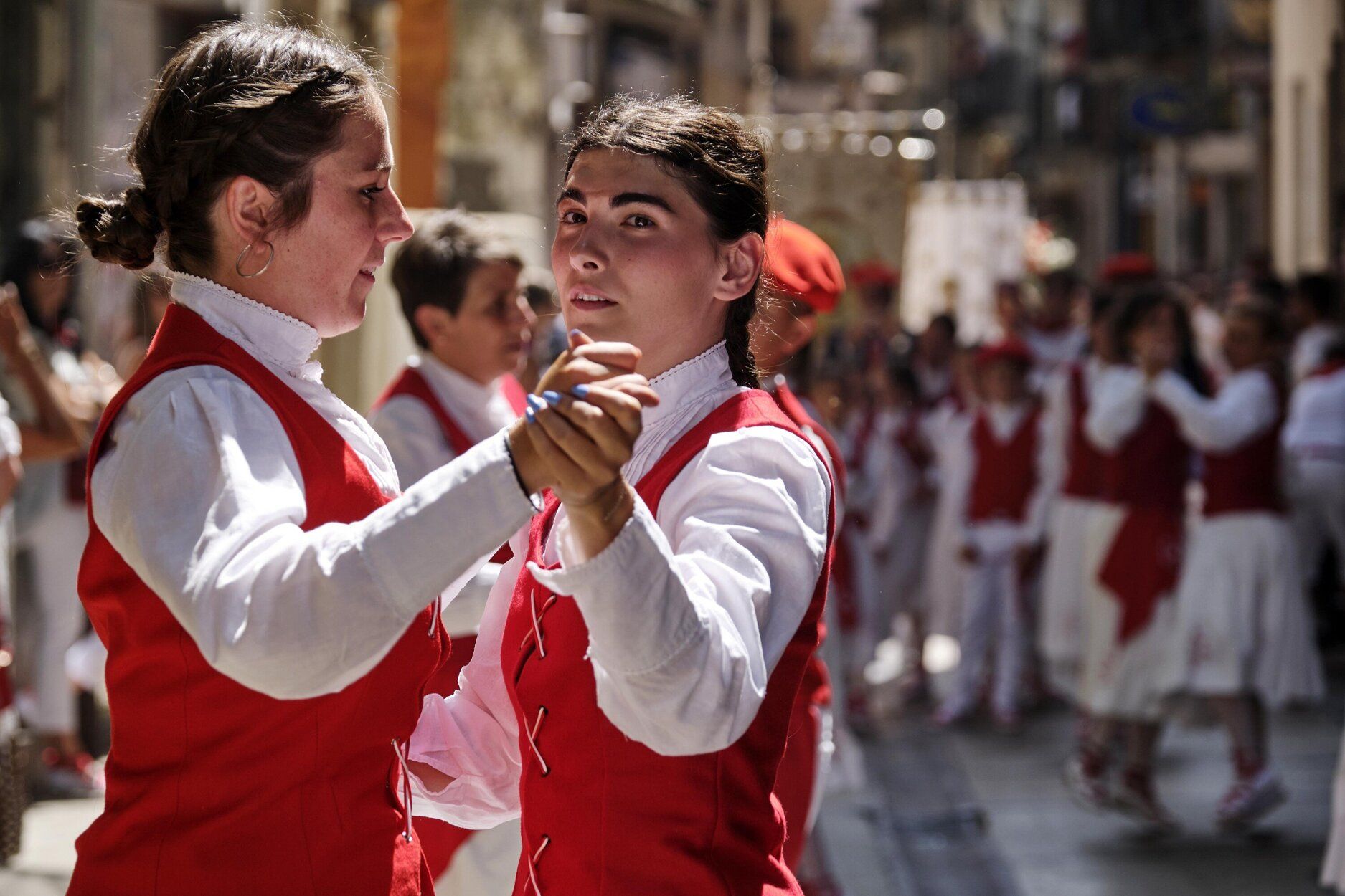 Fotos de la procesión y la pañuelada de este domingo en fiestas de Estella-Lizarra