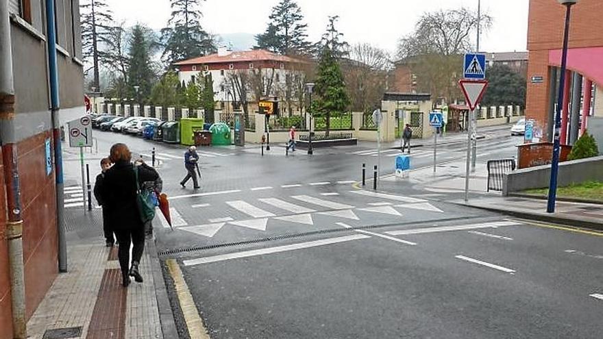 El PNV de Zalla critica las nuevas luminarias