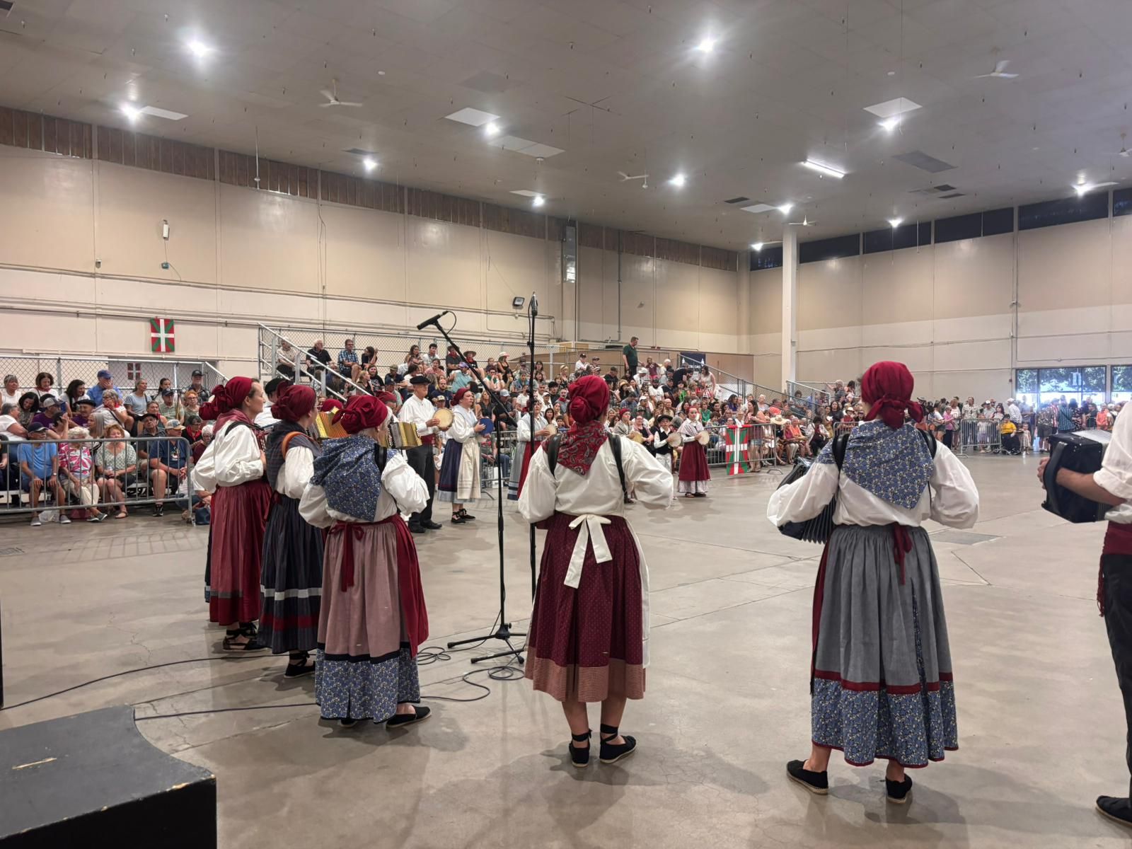 En imágenes: Bizkaia lleva sus raíces a la Expo Jaialdi de Boise