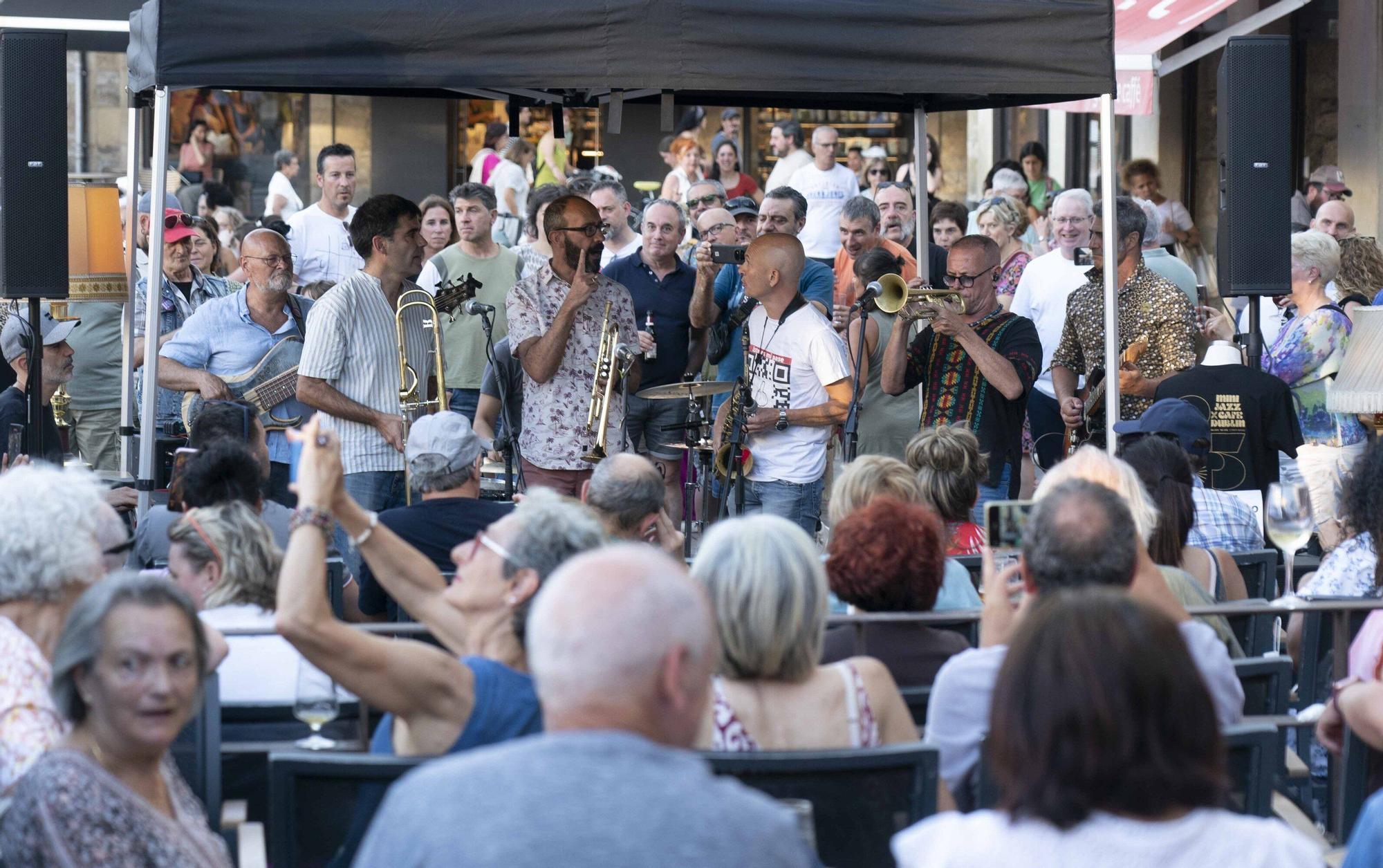 En imágenes: XXV Minijazz Café Dublín con Playa Canalla &amp; Boston Kamikazes
