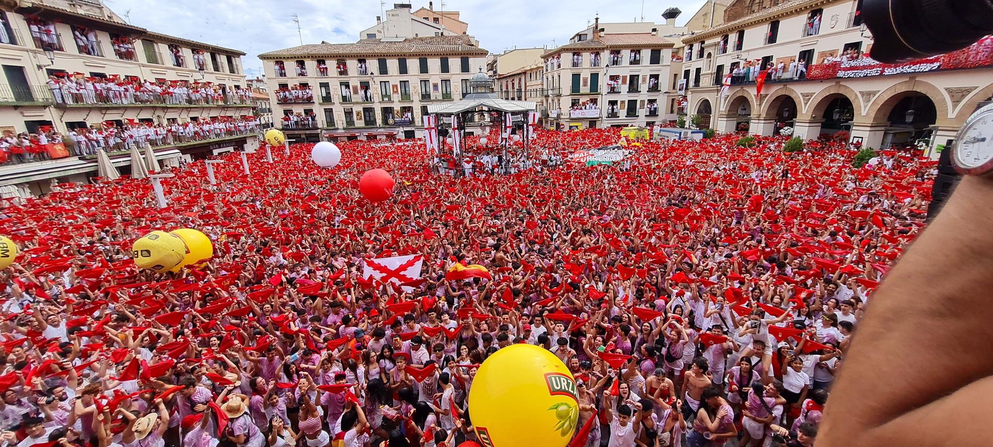 Fotos del cohete de las fiestas de Tudela 2025