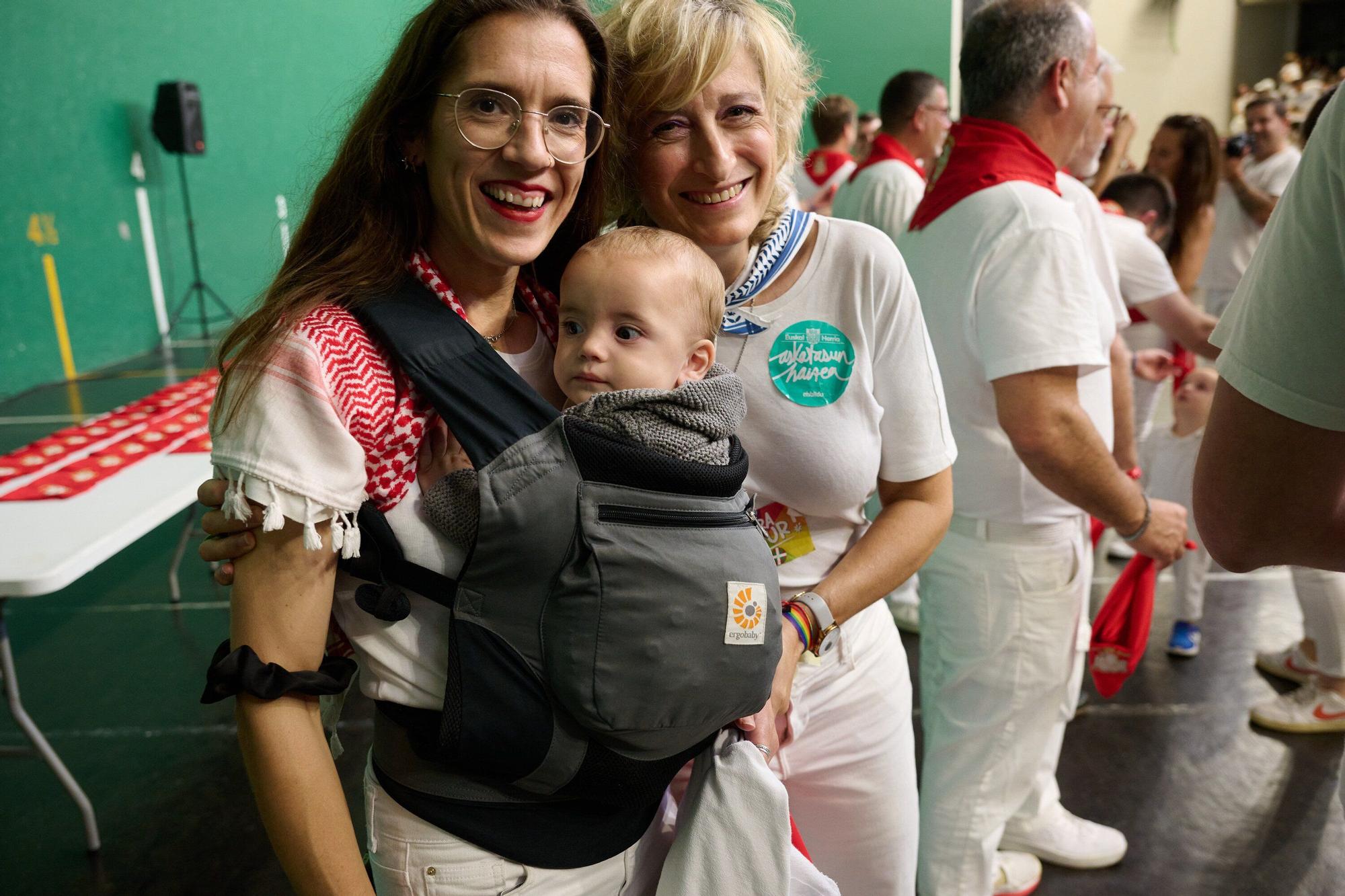 Pañuelada de los nacidos en 2024 en Zizur Mayor