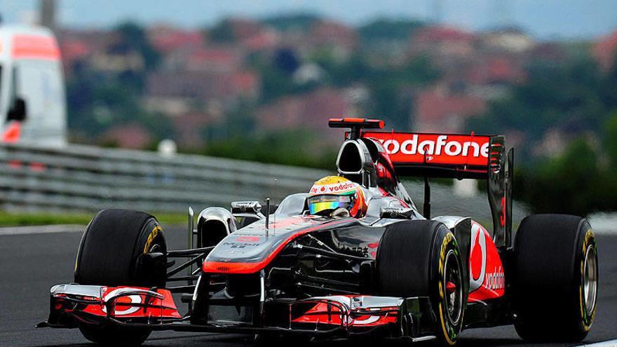 Hamilton marca tendencia