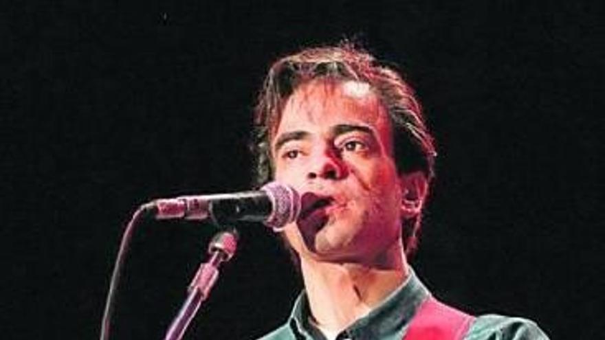 Enrique Urquijo murió por sobredosis a los 39 años.