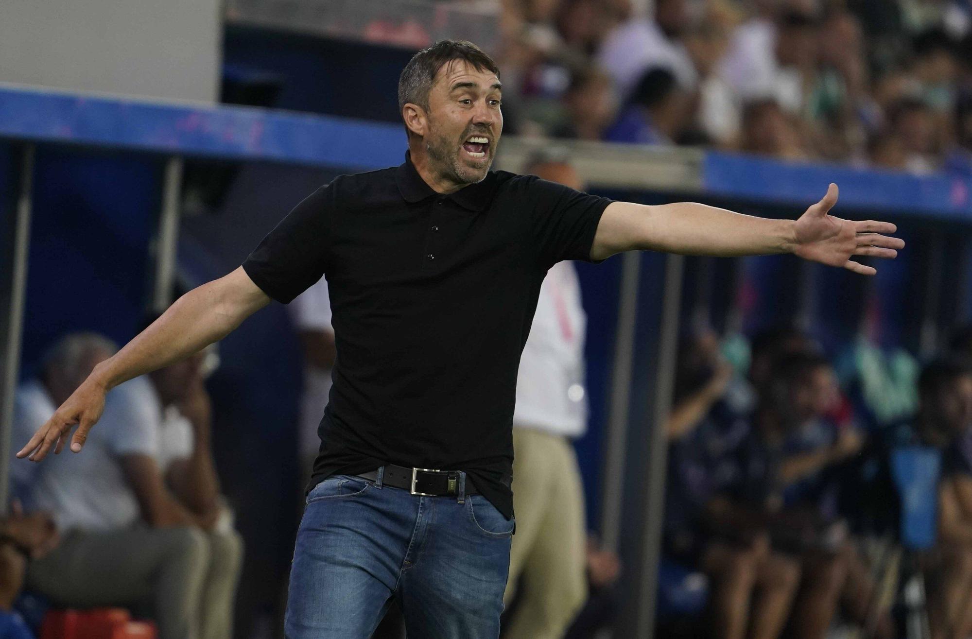 En imágenes: Así está siendo el debut liguero del Alavés contra el Levante