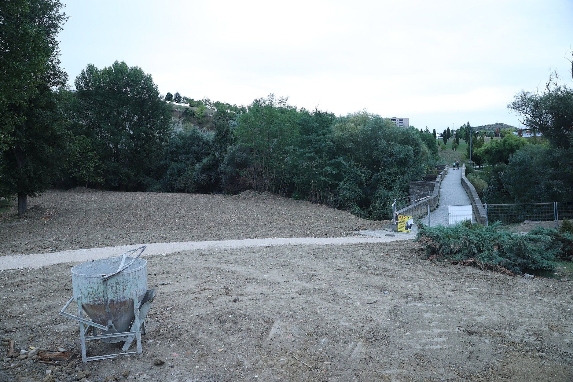 Fotos de la visita a las obras del parque de la Nopalera de Burlada