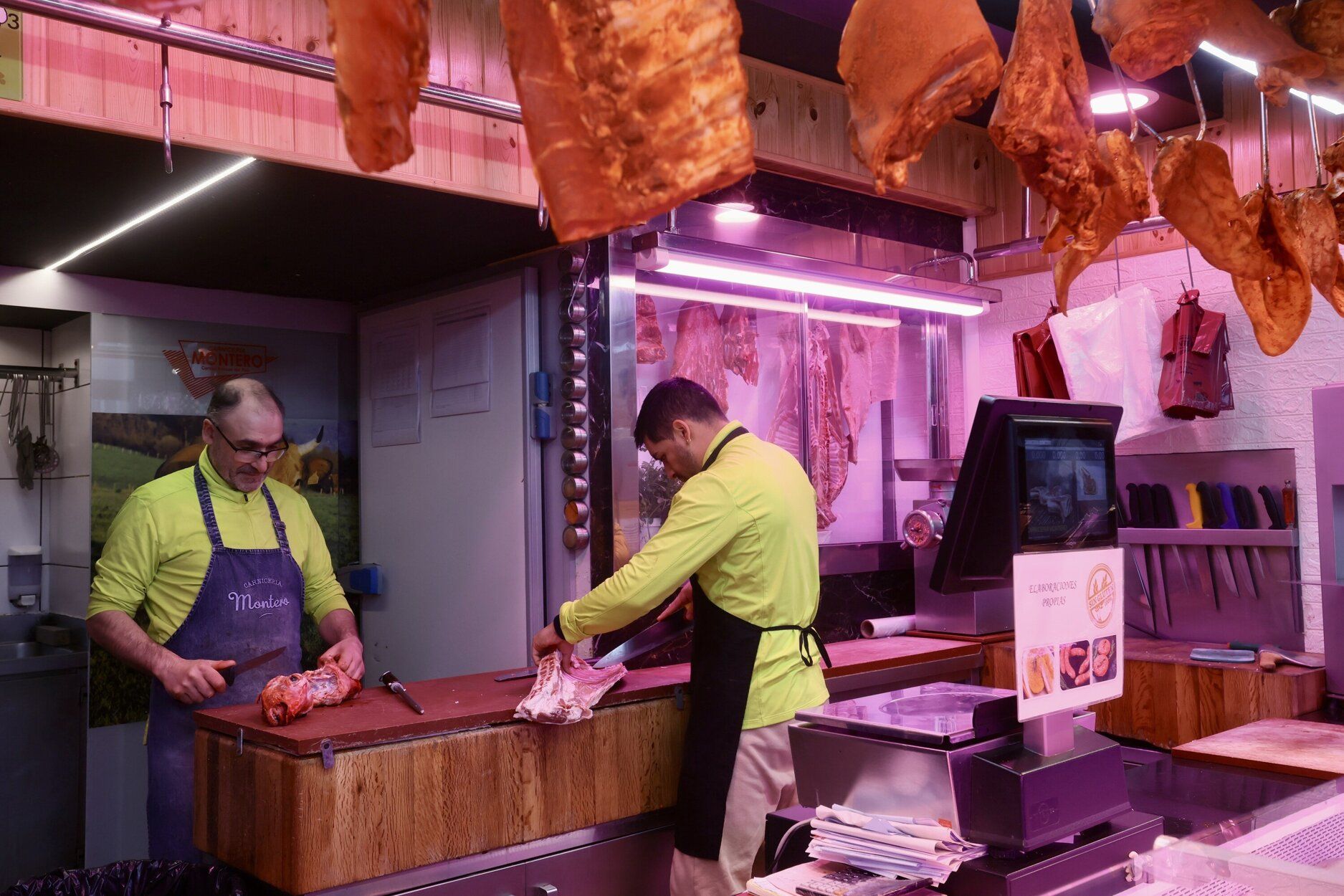 En imágenes: La despensa de Vitoria del Mercado de Abastos cumple 50 años