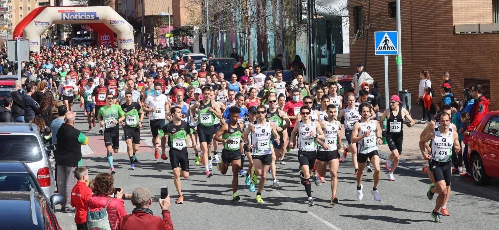 Imágenes de la carrera de Hiru Herri en Huarte este domingo