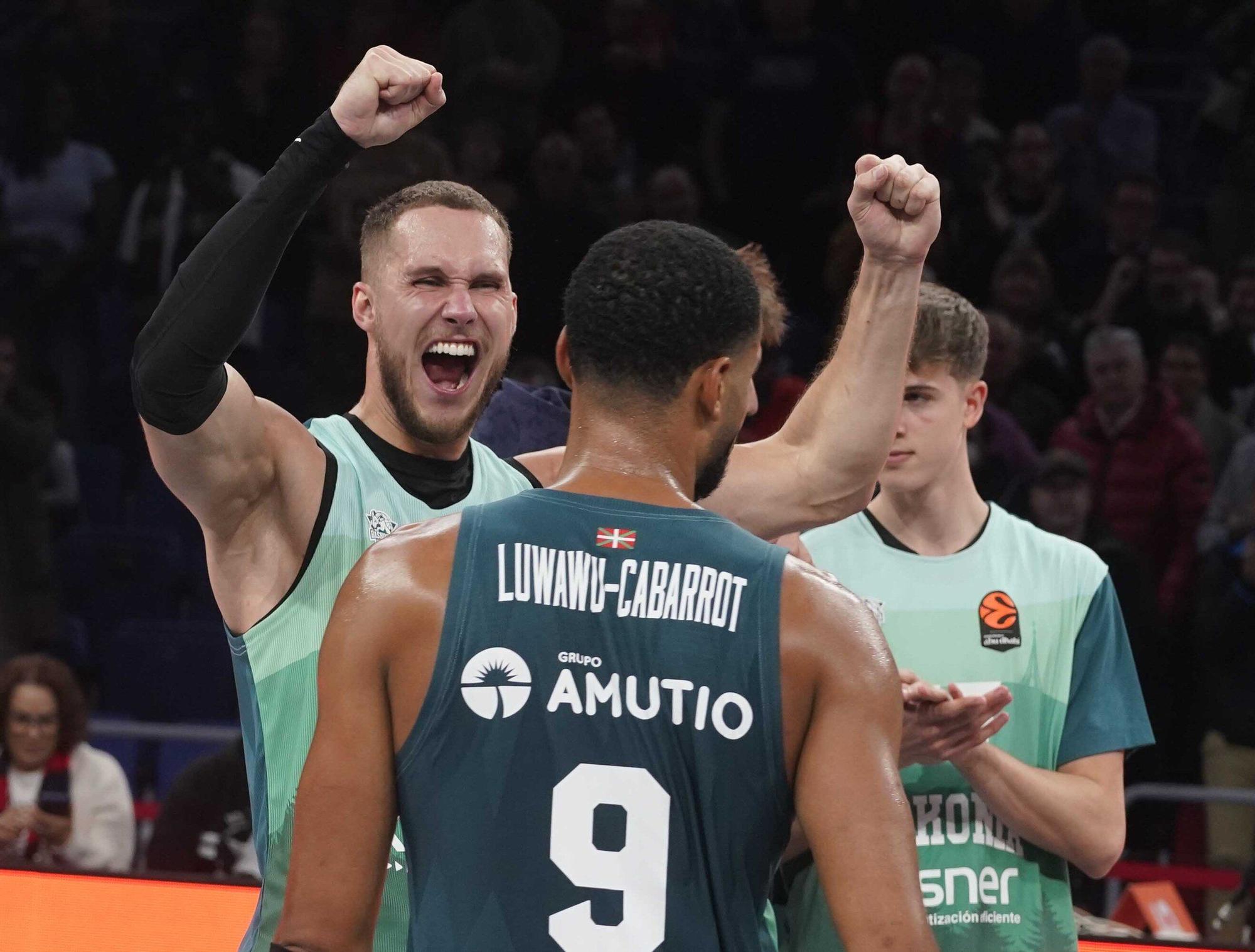 Todas las imágenes del Baskonia - Dubái (92-85)