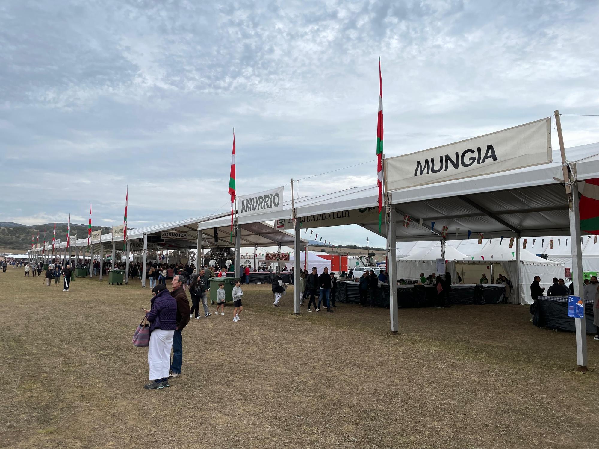 En imágenes: El Alderdi Eguna reúne a miles de jeltzales en un ambiente festivo