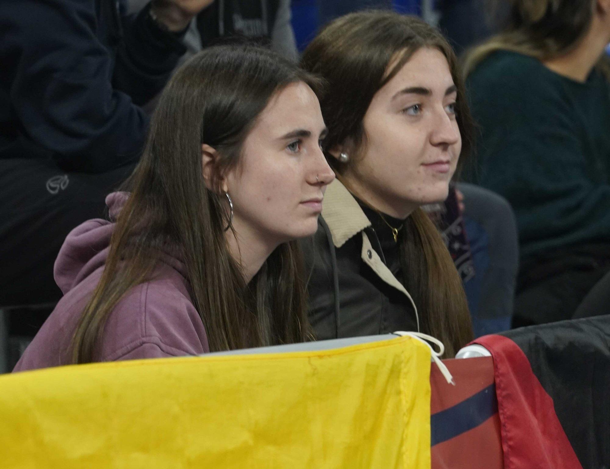 En imágenes: Búscate en las gradas del Buesa Arena en el Baskonia - Dubái