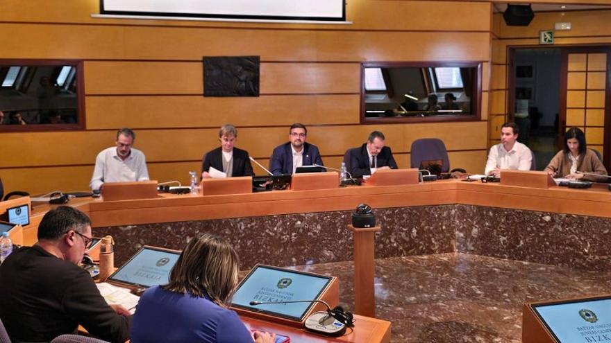 Bizkaiak 195 milioi euro inbertituko ditu errepideen kontserbazioan eta segurtasunean