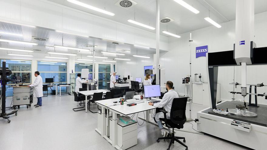 El mercado laboral muestra dinamismo en Gipuzkoa con la mirada en la guerra de Oriente