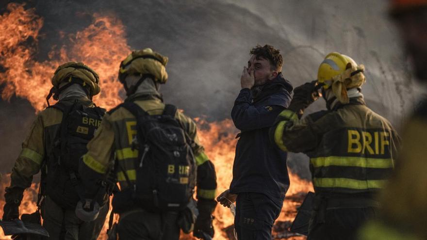 Los incendios avanzan sin control en Ourense, Zamora y Cáceres, sin tregua por las altas temperaturas