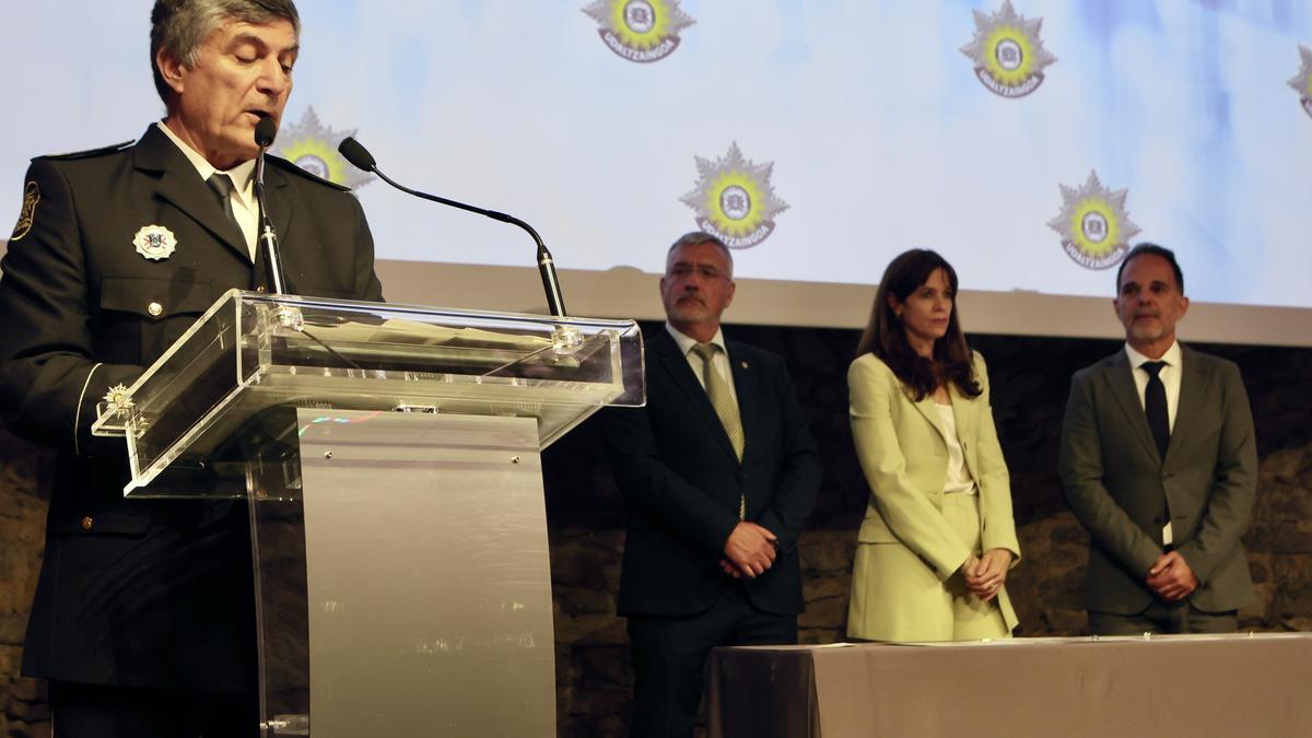En imágenes: La Policía Local celebra la festividad de los Ángeles Custodios en Vitoria