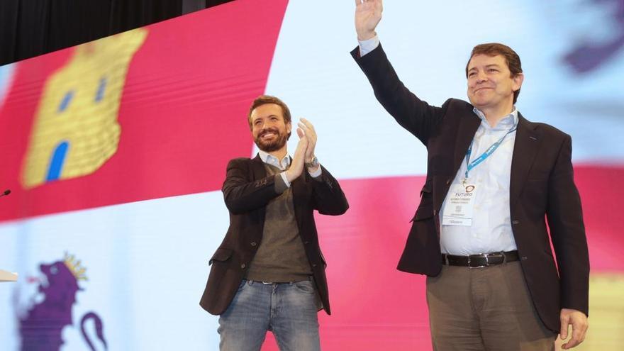 Pablo Casado y Alfonso Fernández Mañueco, el domingo.