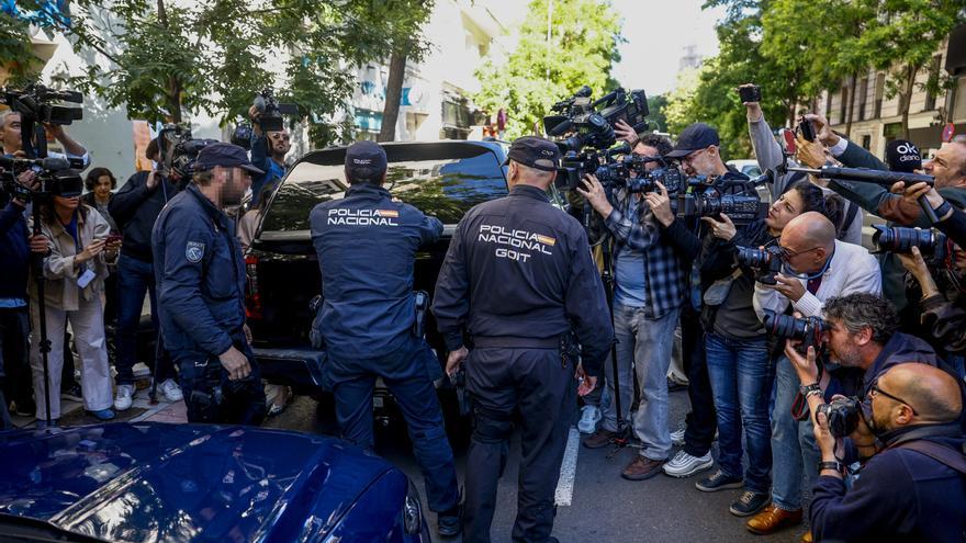 Zapatero, imputado por blanqueo de capitales en el 'caso Plus Ultra'