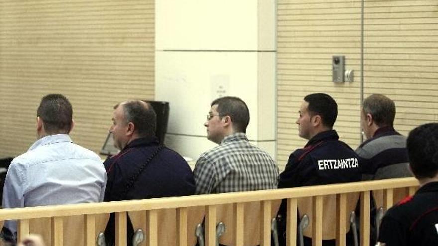 La Fiscalía pide penas de entre 20 y 29 años de cárcel por asesinar y robar presuntamente a un hombre en Elgoibar.