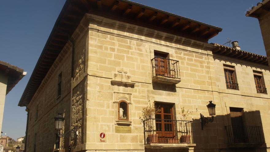 Eltziego. Las insólitas colmenas de piedra