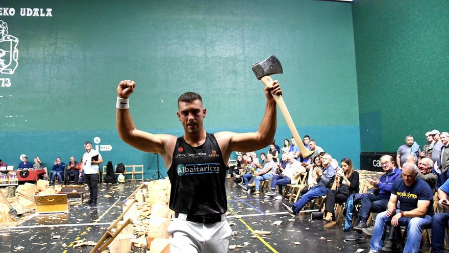 Récord de Iker Vicente, que gana su 11ª txapela en el Campeonato Navarro de Aizkora