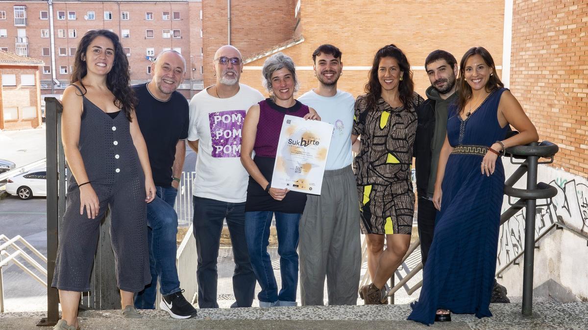 Presentación del festival Sukharte de la compañía Les Bobé Bobé.