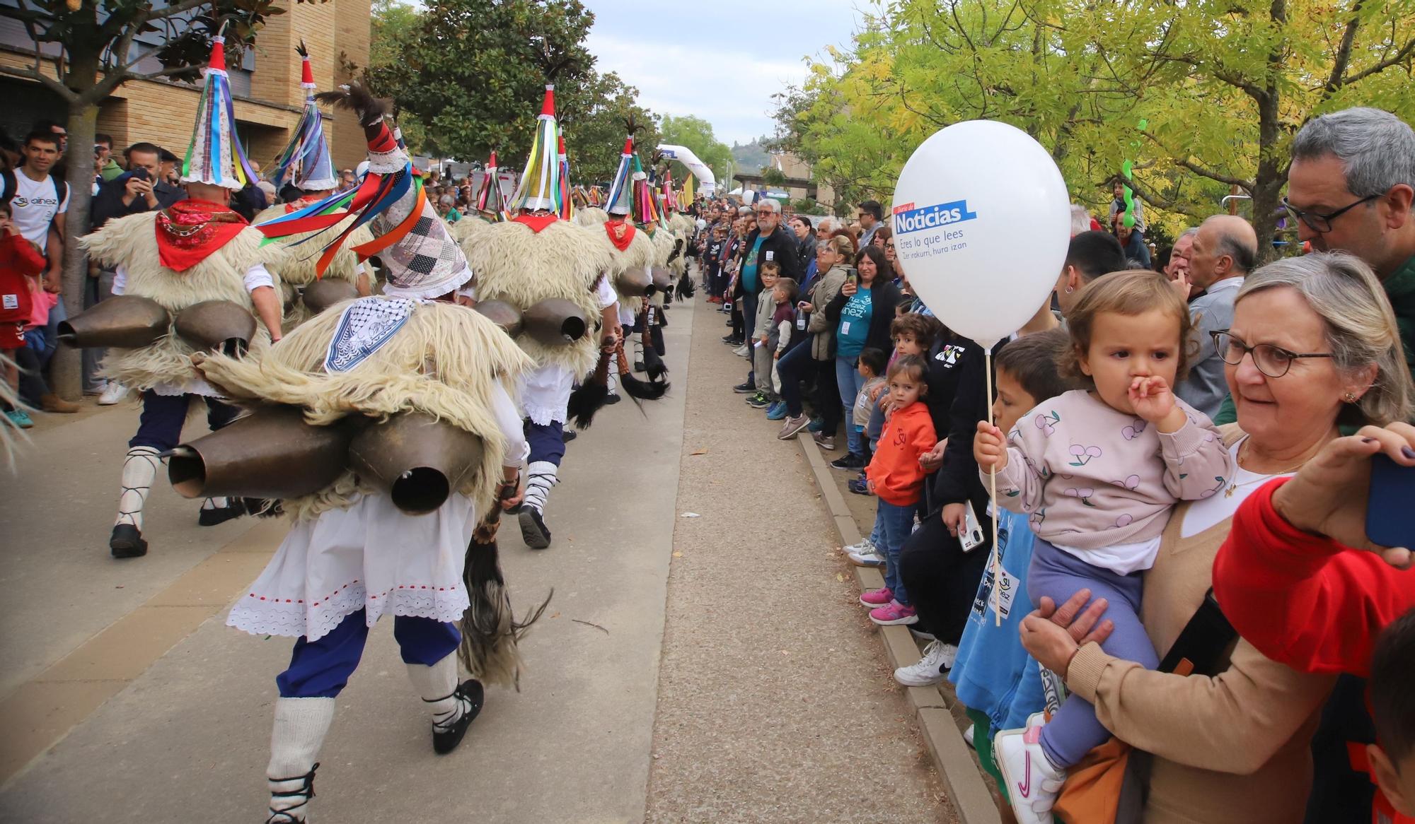 Fotos: Nafarroa Oinez 2025 en la ikastola Paz de Ziganda de Villava - Atarrabia