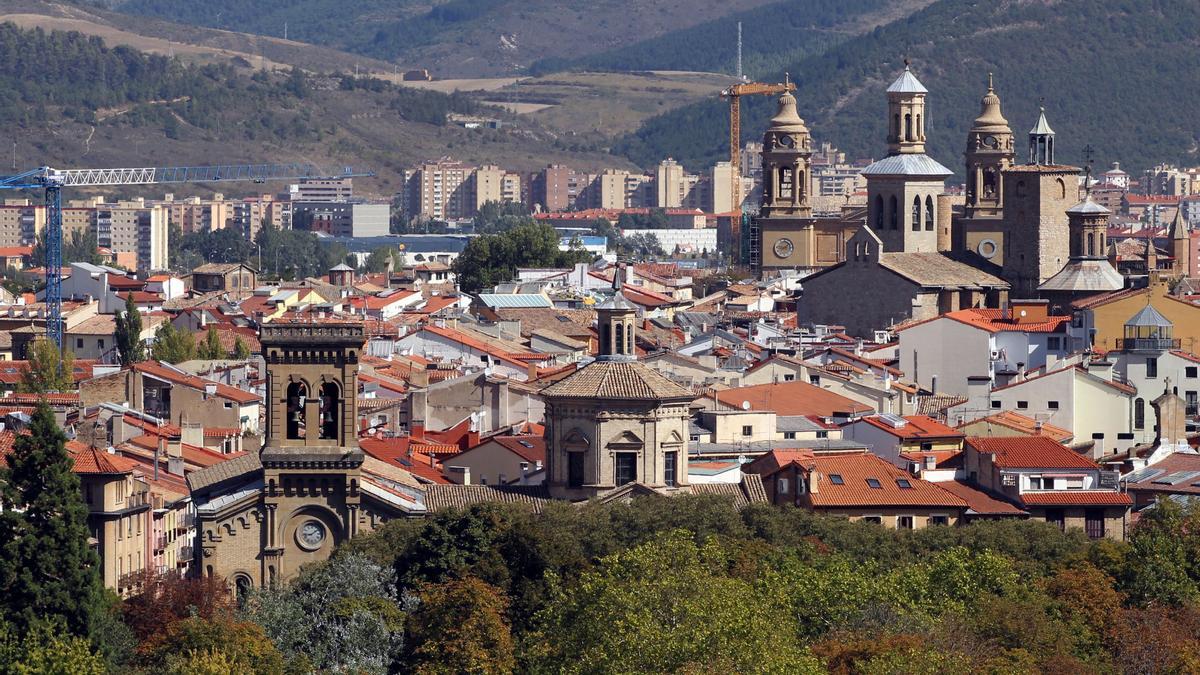 Vista aérea del casco viejo de Pamplona.