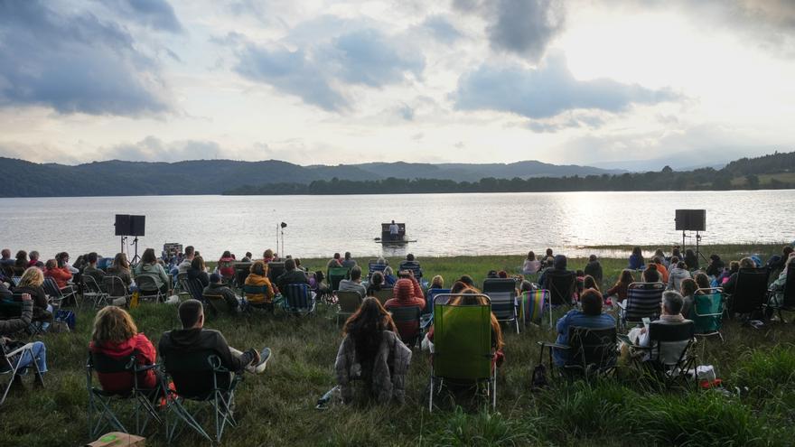 En imágenes: El embalse de Urrunaga disfruta con ‘Caribe Flotante’