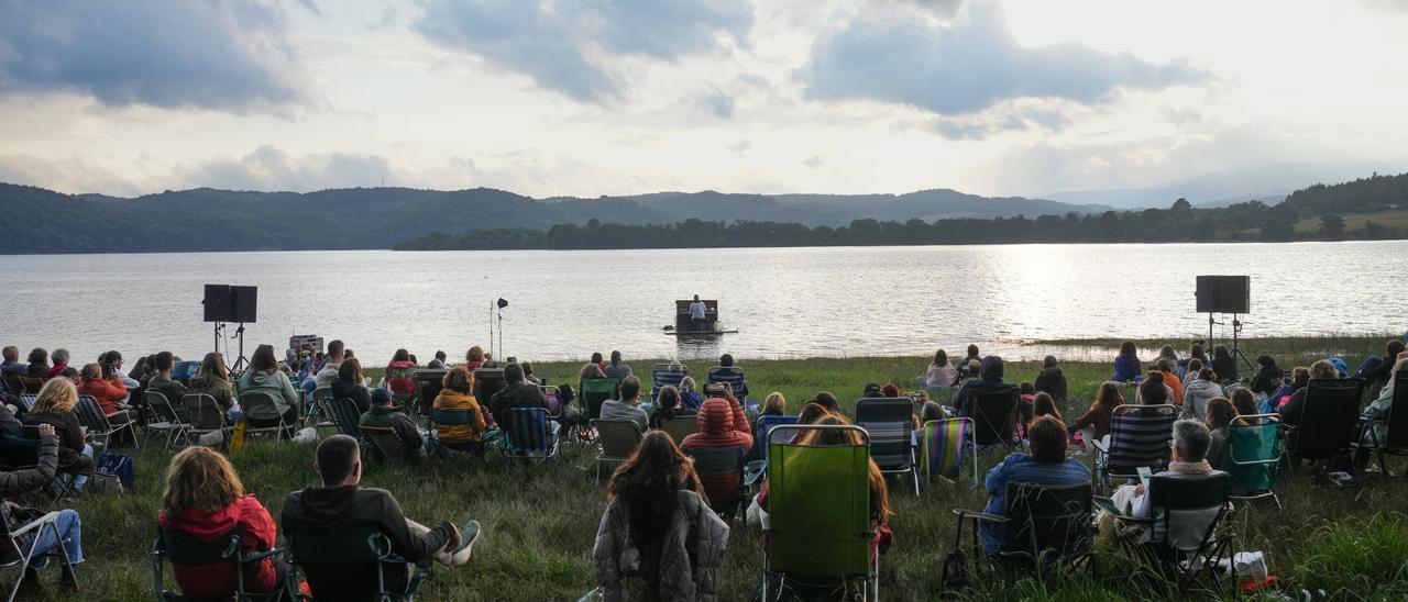 En imágenes: El embalse de Urrunaga disfruta con ‘Caribe Flotante’