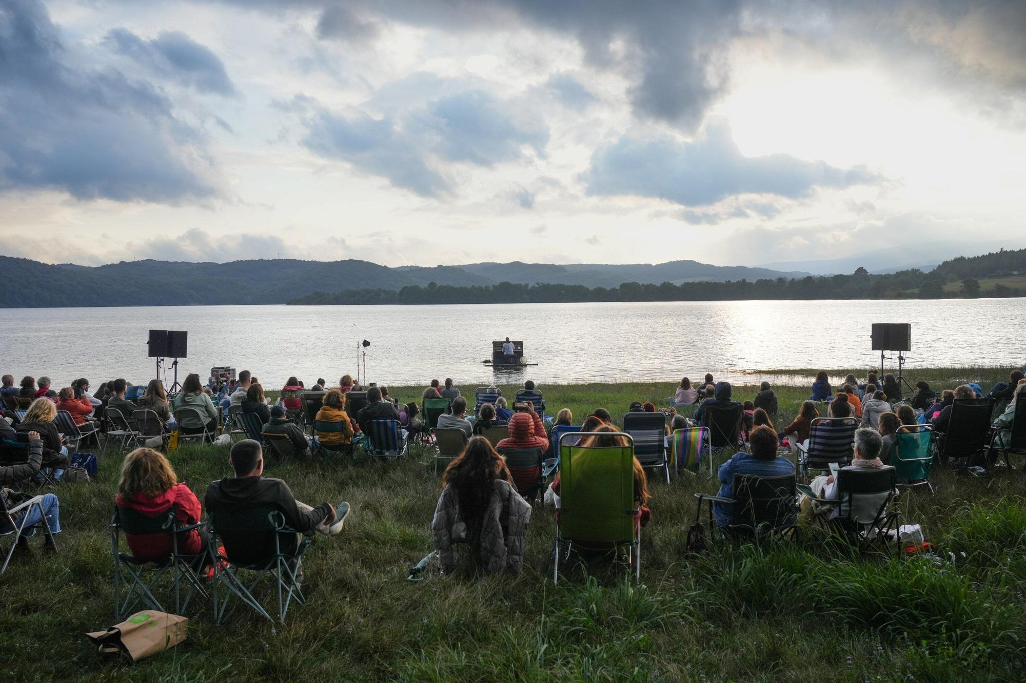 En imágenes: El embalse de Urrunaga disfruta con ‘Caribe Flotante’