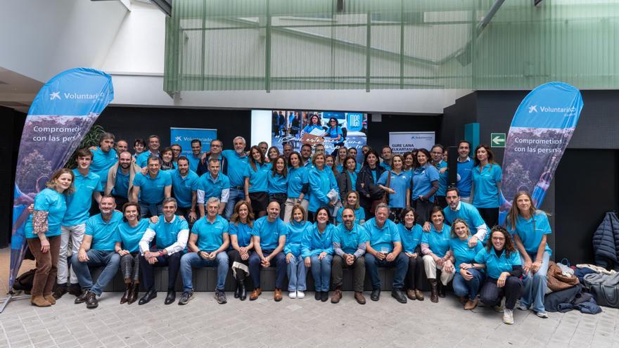 Éxito solidario en Bilbao: CaixaBank moviliza a más de 300 personas en su gran jornada de voluntariado