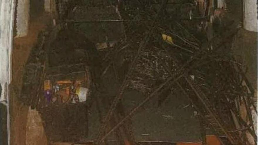 Tres detenidos en Ortuella tras ser sorprendidos cargando material de una obra en una furgoneta