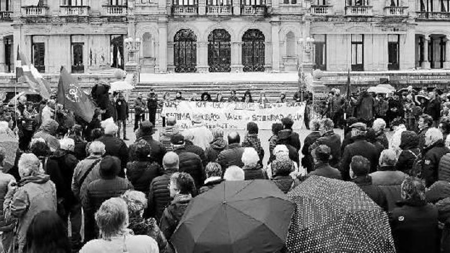 Los pensionistas vuelven a sacar su protesta a la calle
