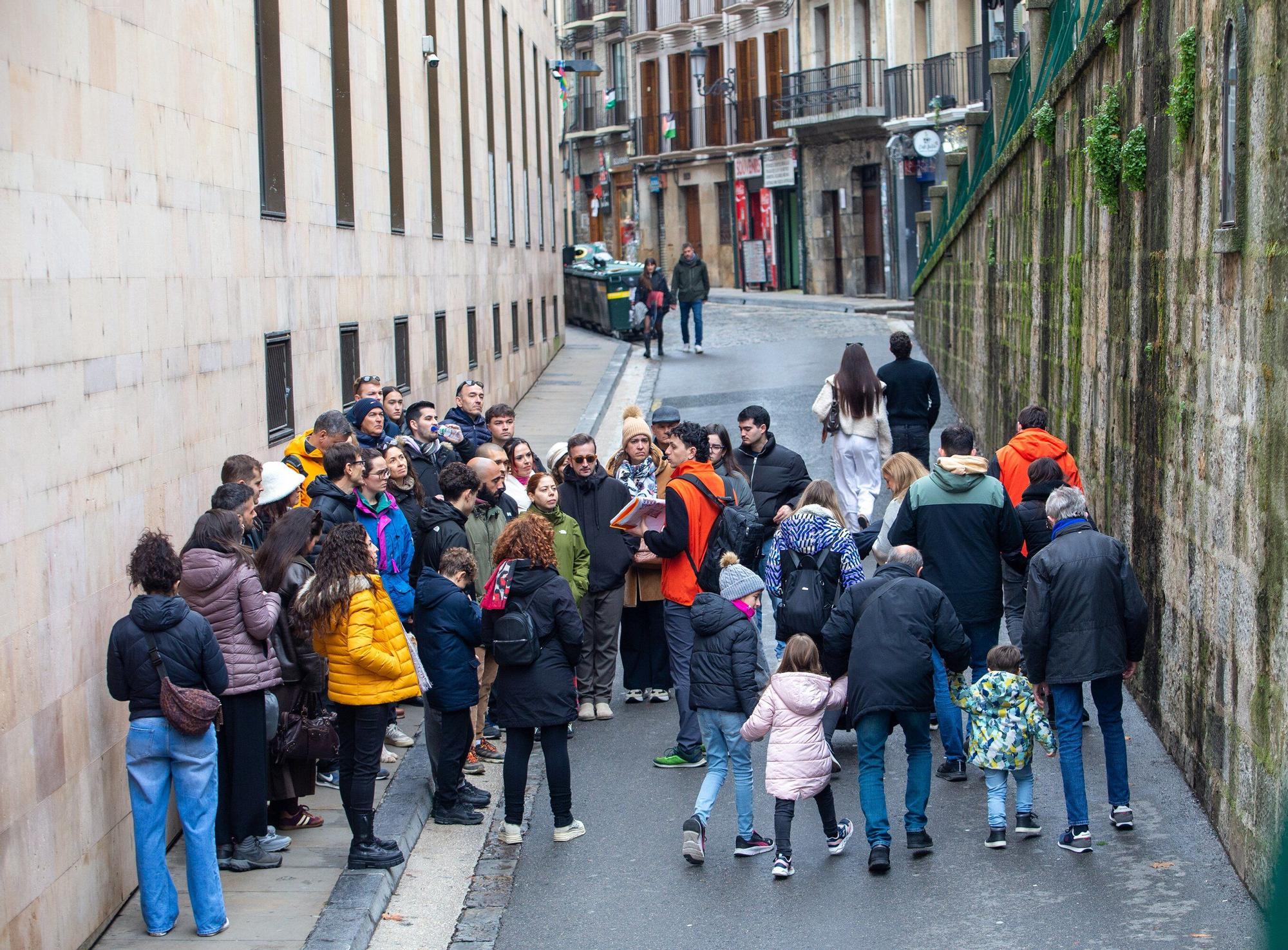 Fotos de turistas en Pamplona durante el puente
