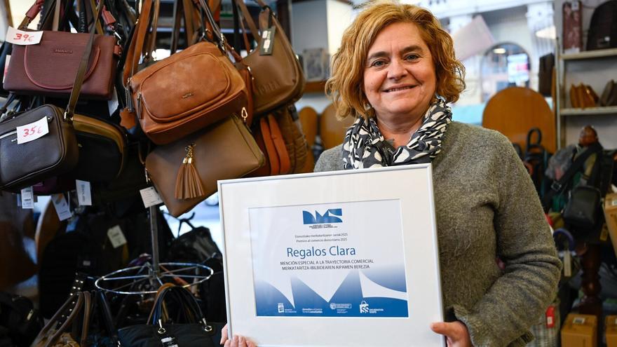 Clara, de Lladró a paraguas de 100 gramos, toda una vida entre regalos