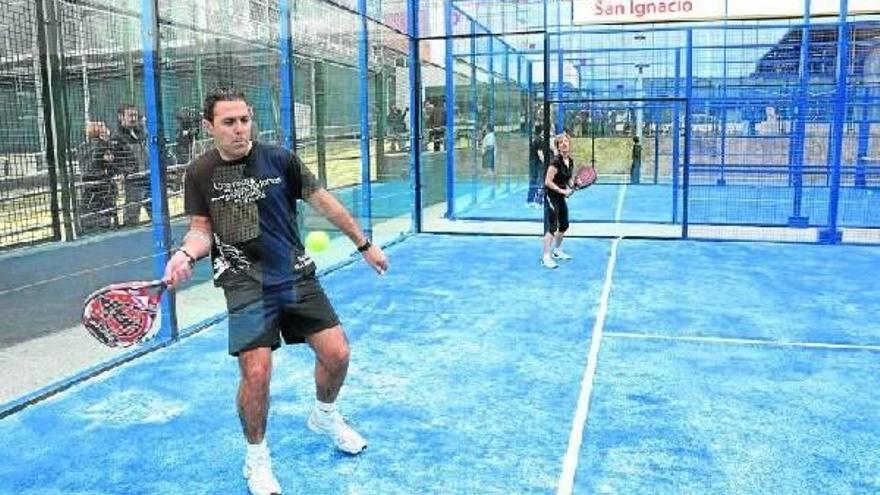 Las nuevas psitas para practicar padel y tenis ya están abiertas.