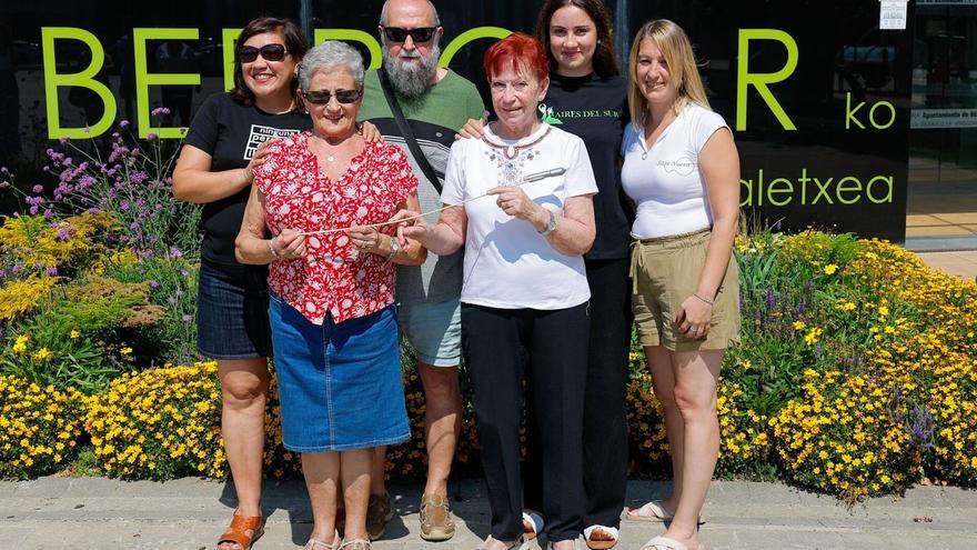Berriozar  presenta a las personas que darán comienzo a las fiestas de 2026 con objetivo de  visibilizar su ADN: la diversidad cultural y la raíz