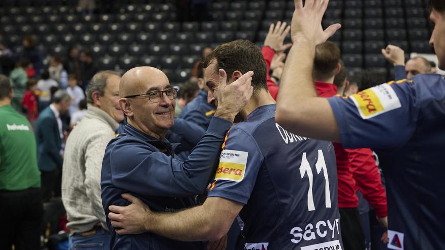 Los Hispanos arrasan a Eslovaquia en el Navarra Arena (43-26)