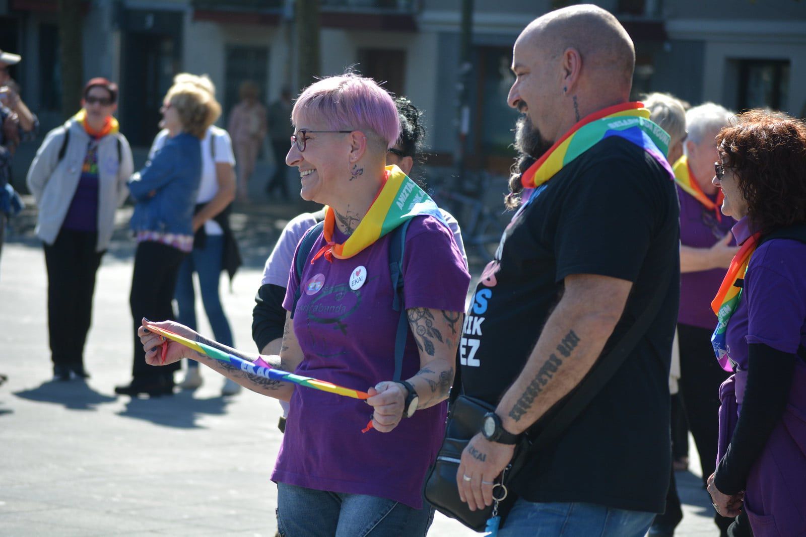 En imágenes: Ondarroa celebra el Día del Abrazo a la Diversidad