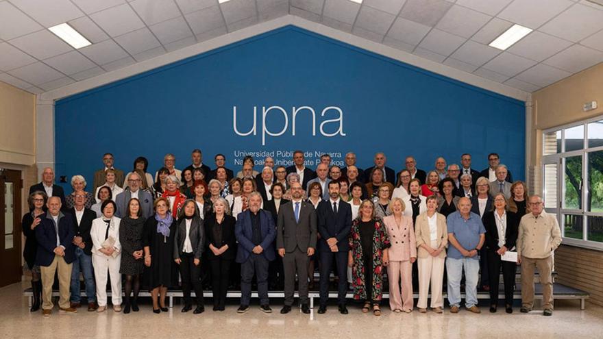 Aprender no tiene edad: la UPNA celebra la graduación de 68 alumnos del Aula de la Experiencia
